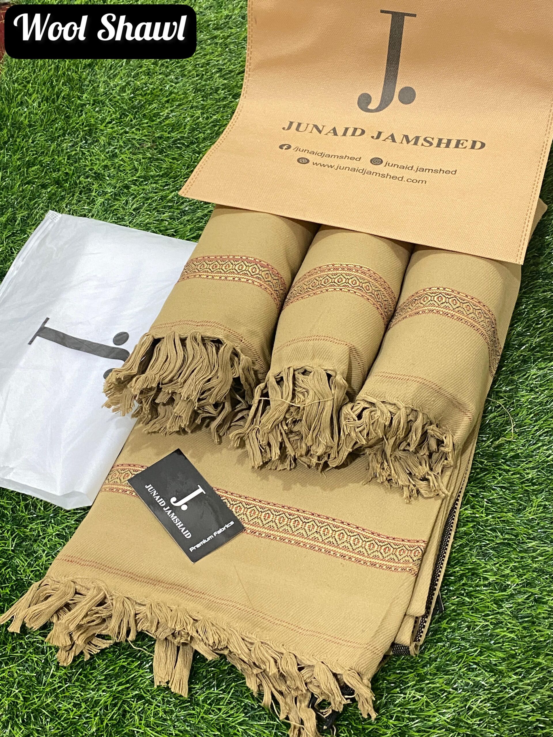J. Junaid Jamshed Men's Shawls - Image 5