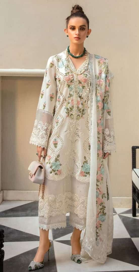 ☆Crimson Luxury Chikankari Collection☆ {Master Replica}