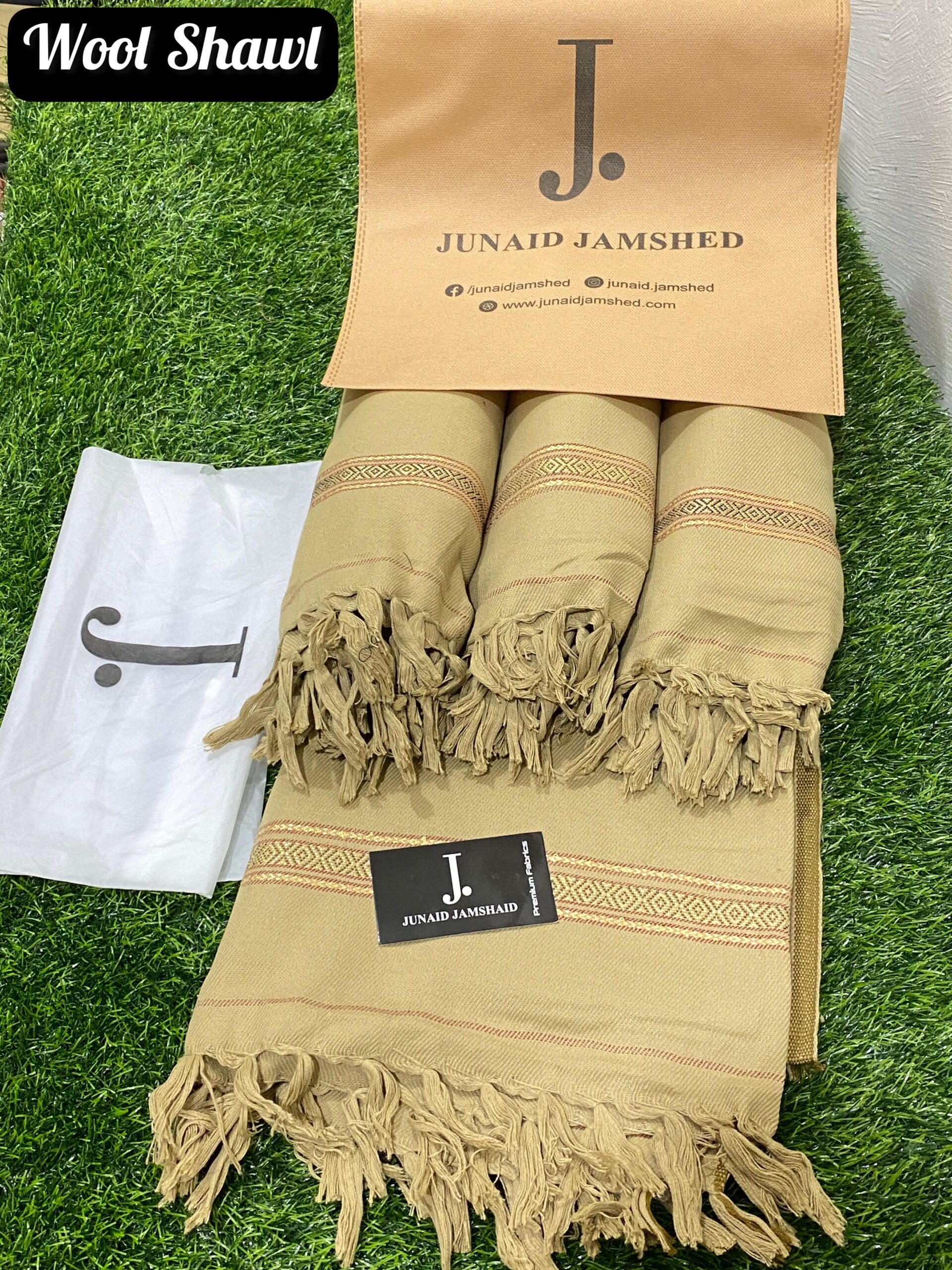 J. Junaid Jamshed Men's Shawls - Image 8
