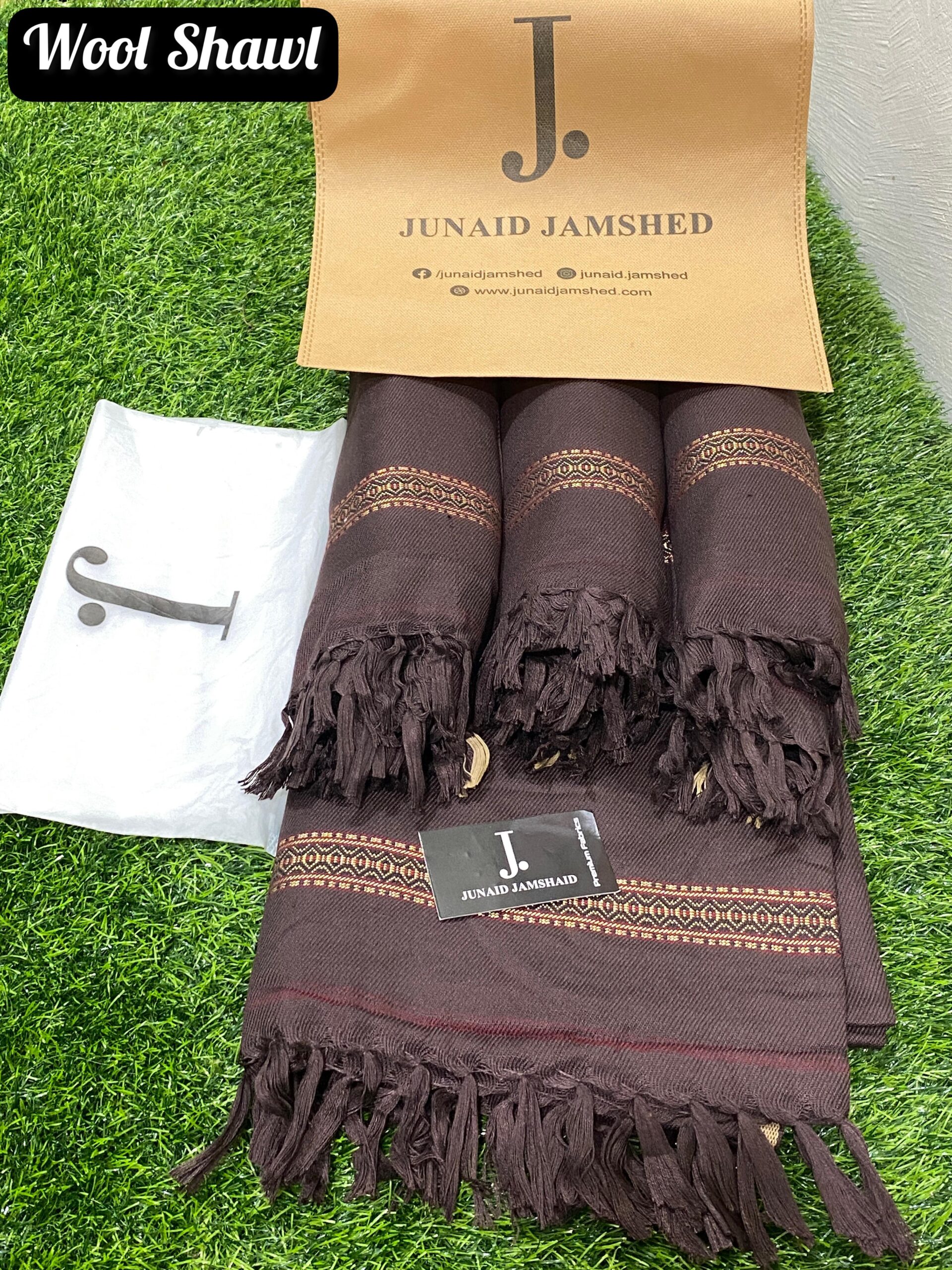 J. Junaid Jamshed Men's Shawls - Image 3