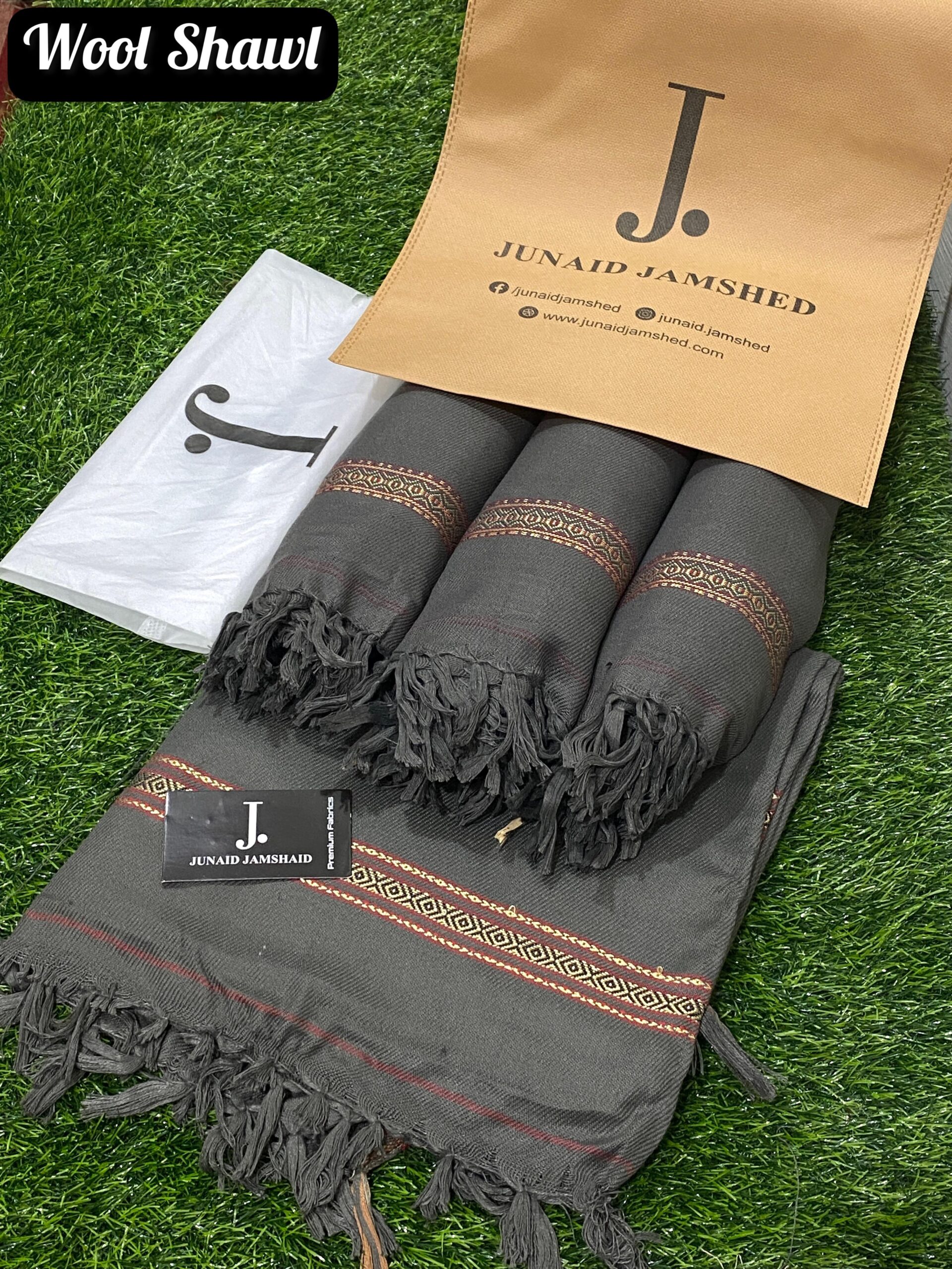 J. Junaid Jamshed Men's Shawls - Image 4
